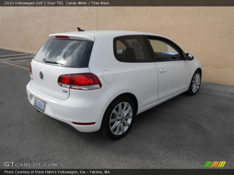 Candy White / Titan Black 2010 Volkswagen Golf 2 Door TDI
