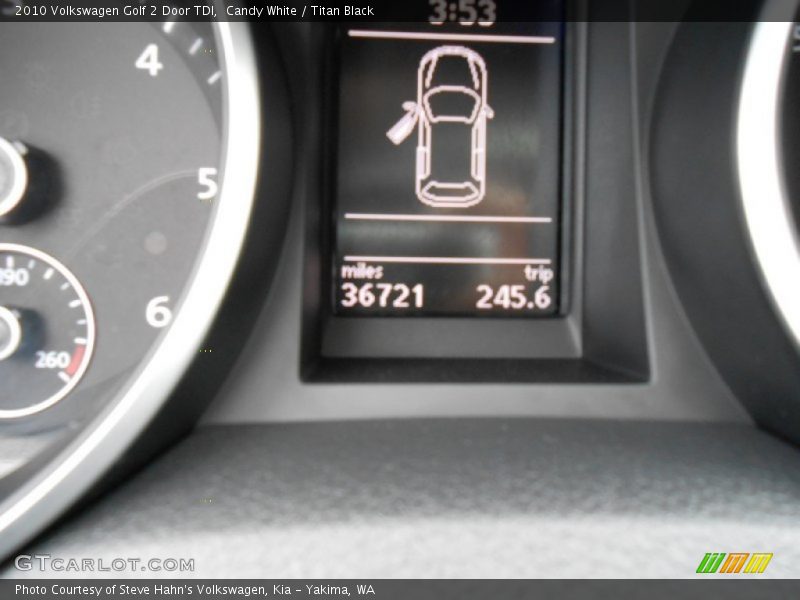 Candy White / Titan Black 2010 Volkswagen Golf 2 Door TDI