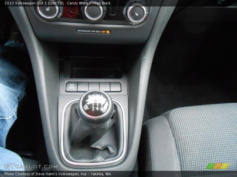 Candy White / Titan Black 2010 Volkswagen Golf 2 Door TDI