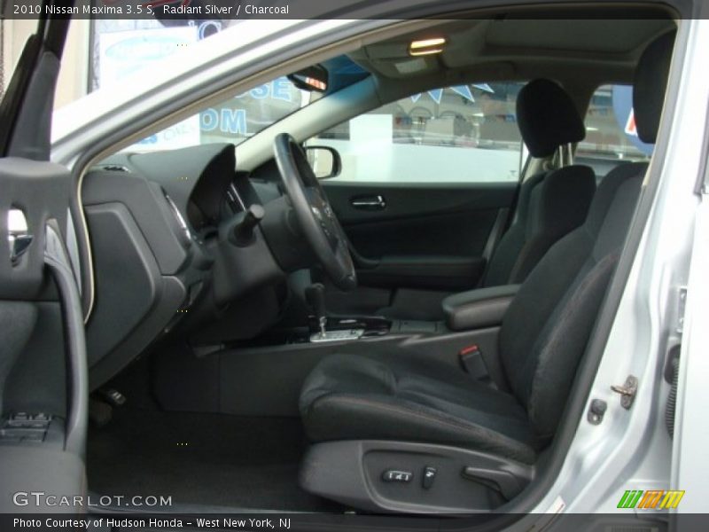 Radiant Silver / Charcoal 2010 Nissan Maxima 3.5 S