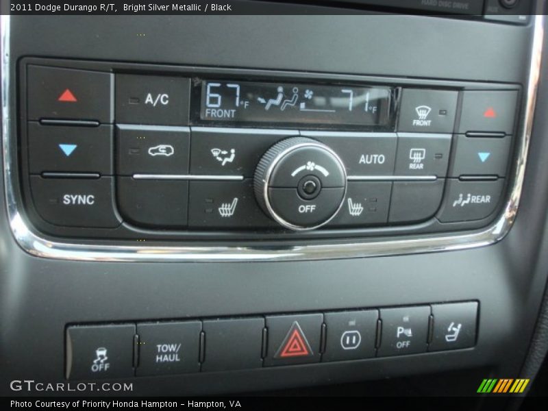 Controls of 2011 Durango R/T