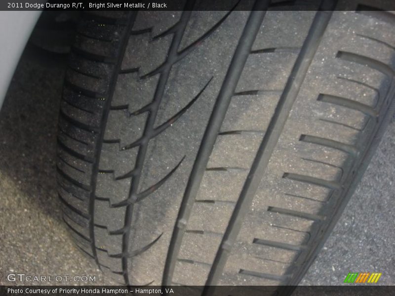 Bright Silver Metallic / Black 2011 Dodge Durango R/T