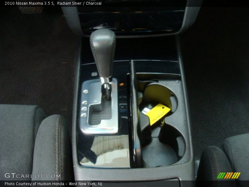 Radiant Silver / Charcoal 2010 Nissan Maxima 3.5 S
