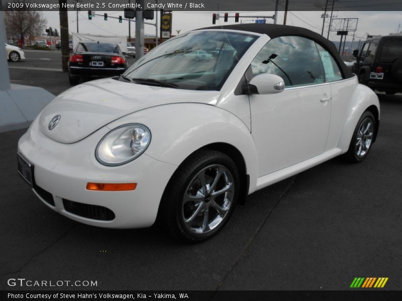 Candy White / Black 2009 Volkswagen New Beetle 2.5 Convertible