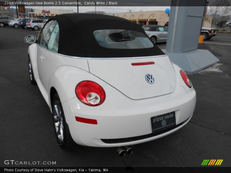 Candy White / Black 2009 Volkswagen New Beetle 2.5 Convertible