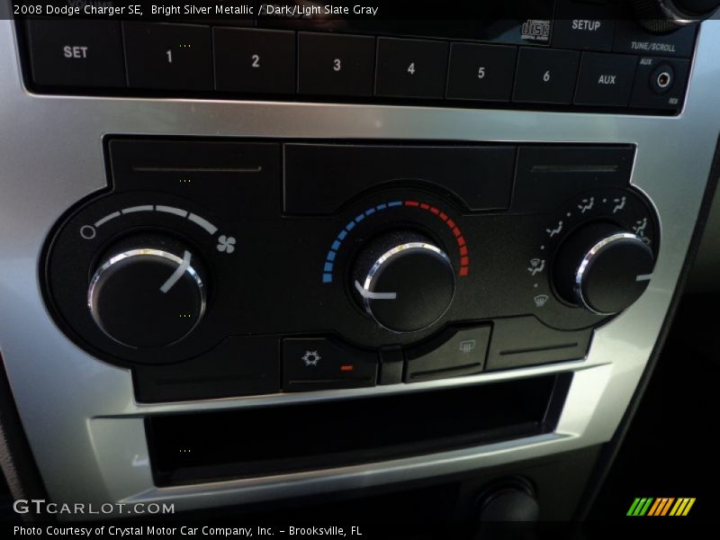 Bright Silver Metallic / Dark/Light Slate Gray 2008 Dodge Charger SE