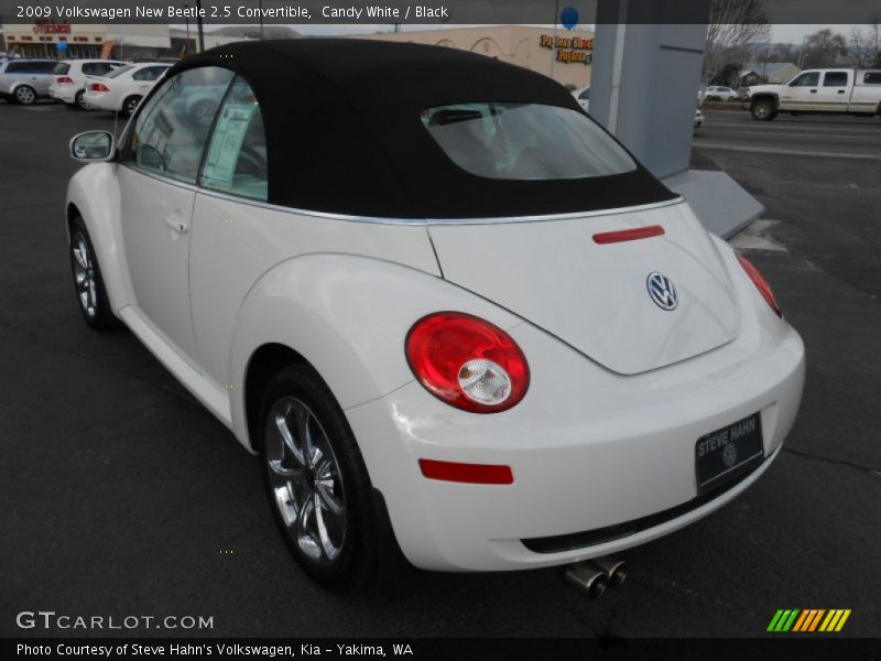 Candy White / Black 2009 Volkswagen New Beetle 2.5 Convertible