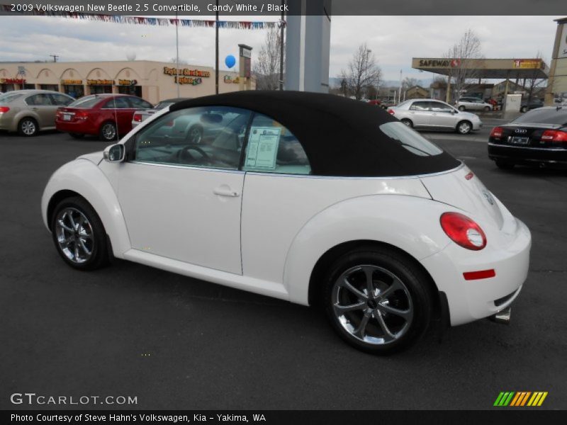 Candy White / Black 2009 Volkswagen New Beetle 2.5 Convertible