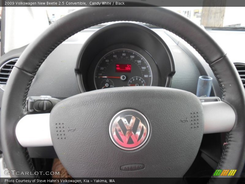 Candy White / Black 2009 Volkswagen New Beetle 2.5 Convertible