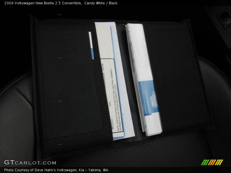 Candy White / Black 2009 Volkswagen New Beetle 2.5 Convertible