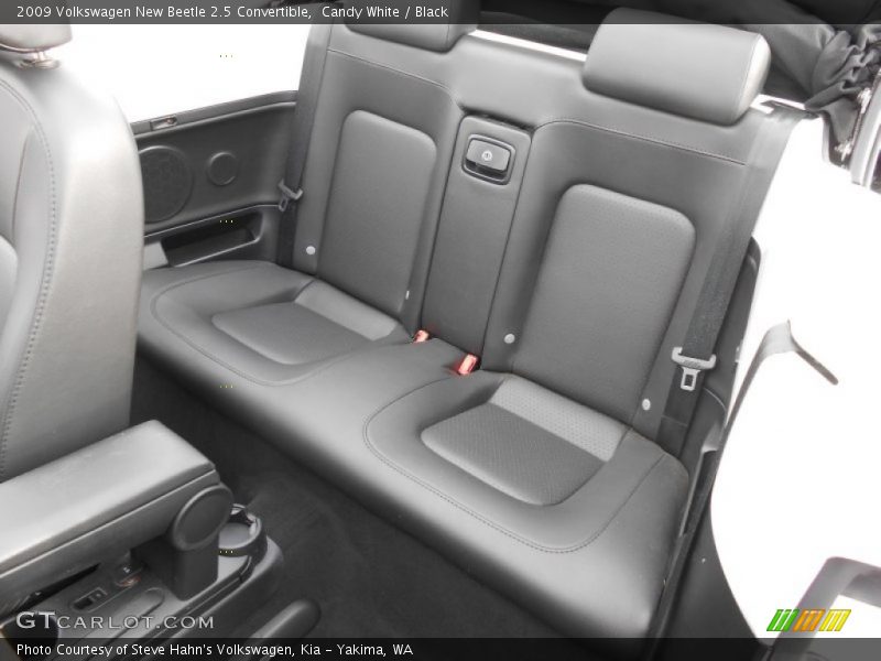 Rear Seat of 2009 New Beetle 2.5 Convertible