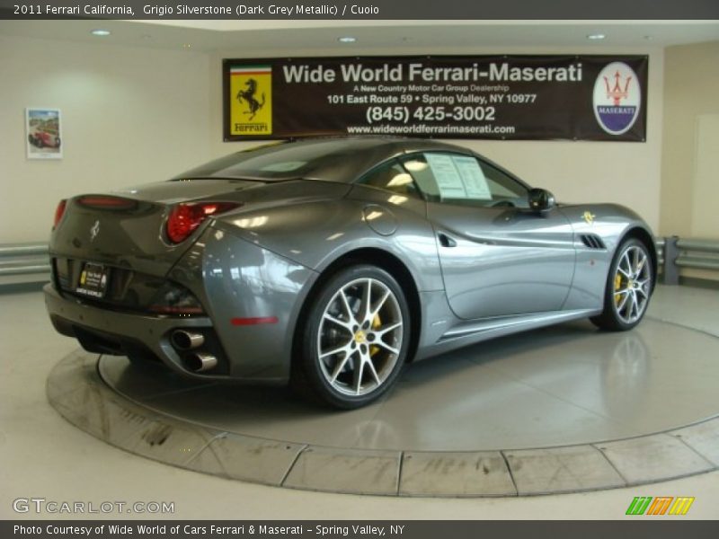 Grigio Silverstone (Dark Grey Metallic) / Cuoio 2011 Ferrari California