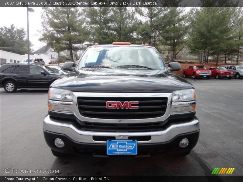 Onyx Black / Dark Charcoal 2007 GMC Sierra 2500HD Classic SLE Extended Cab 4x4