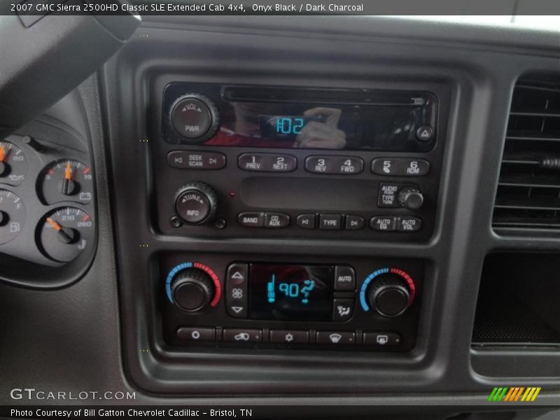 Onyx Black / Dark Charcoal 2007 GMC Sierra 2500HD Classic SLE Extended Cab 4x4