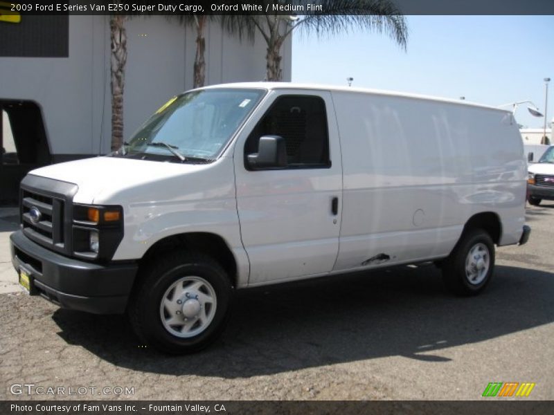 Oxford White / Medium Flint 2009 Ford E Series Van E250 Super Duty Cargo