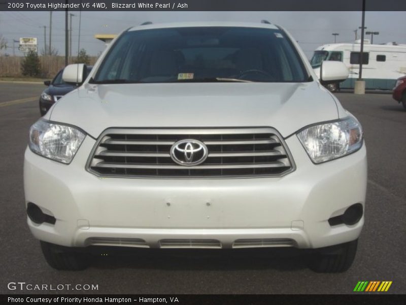 Blizzard White Pearl / Ash 2009 Toyota Highlander V6 4WD