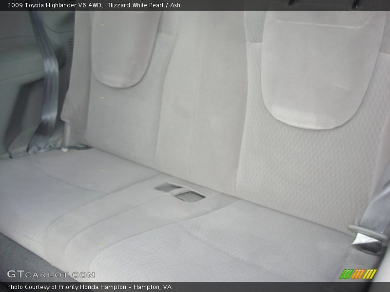 Blizzard White Pearl / Ash 2009 Toyota Highlander V6 4WD