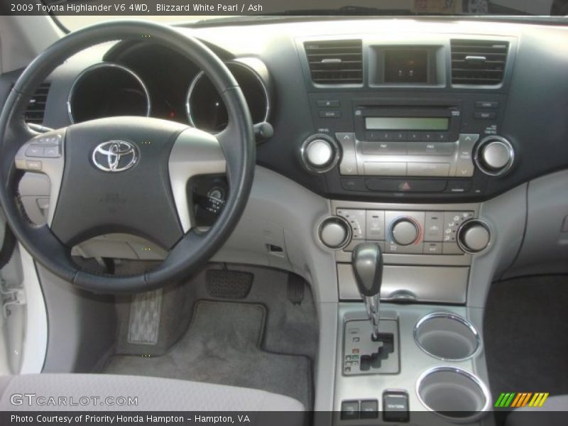 Blizzard White Pearl / Ash 2009 Toyota Highlander V6 4WD