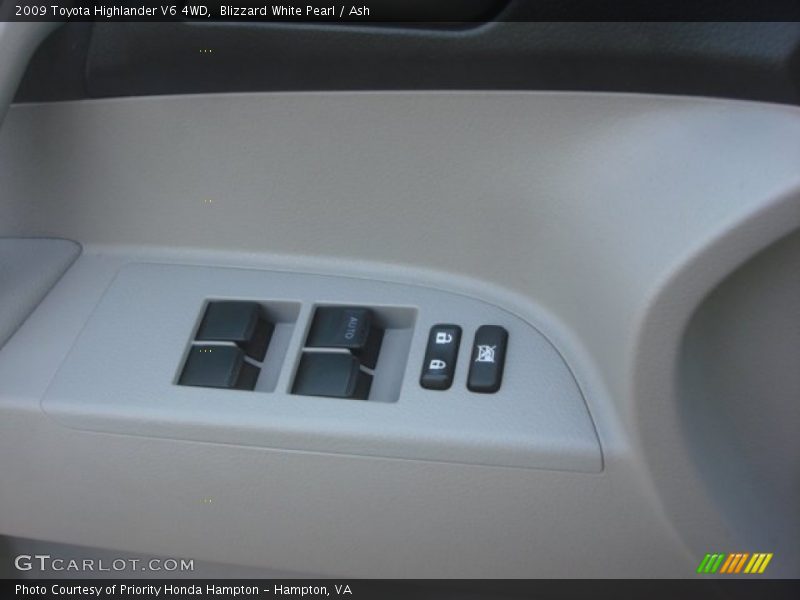 Blizzard White Pearl / Ash 2009 Toyota Highlander V6 4WD