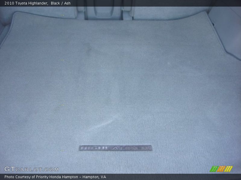 Black / Ash 2010 Toyota Highlander