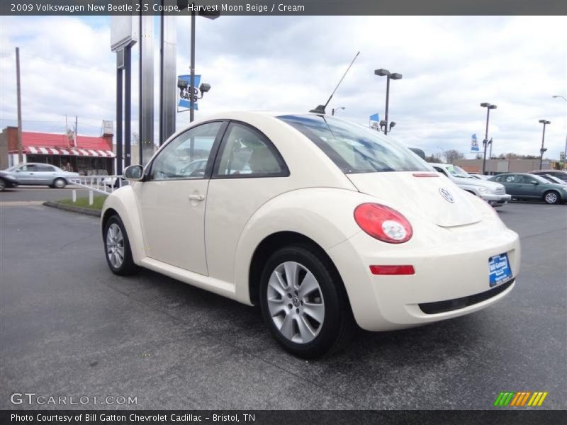 Harvest Moon Beige / Cream 2009 Volkswagen New Beetle 2.5 Coupe