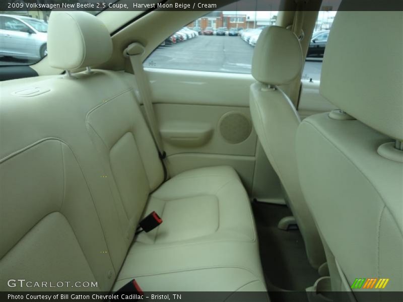 Harvest Moon Beige / Cream 2009 Volkswagen New Beetle 2.5 Coupe