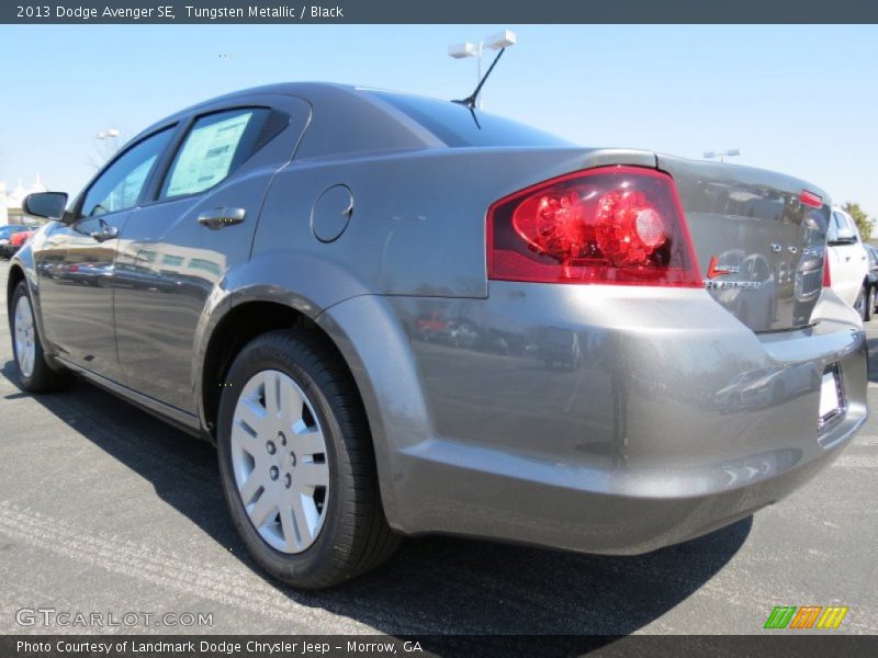 Tungsten Metallic / Black 2013 Dodge Avenger SE