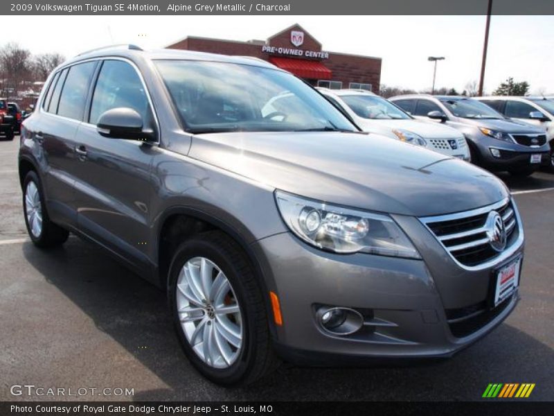 Alpine Grey Metallic / Charcoal 2009 Volkswagen Tiguan SE 4Motion