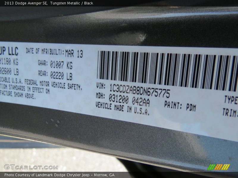 Tungsten Metallic / Black 2013 Dodge Avenger SE