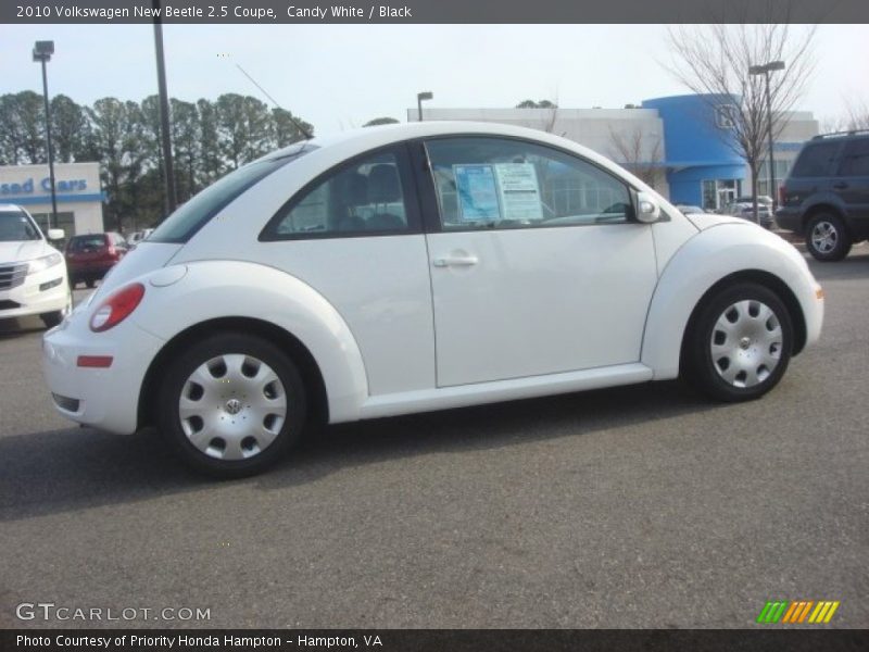Candy White / Black 2010 Volkswagen New Beetle 2.5 Coupe