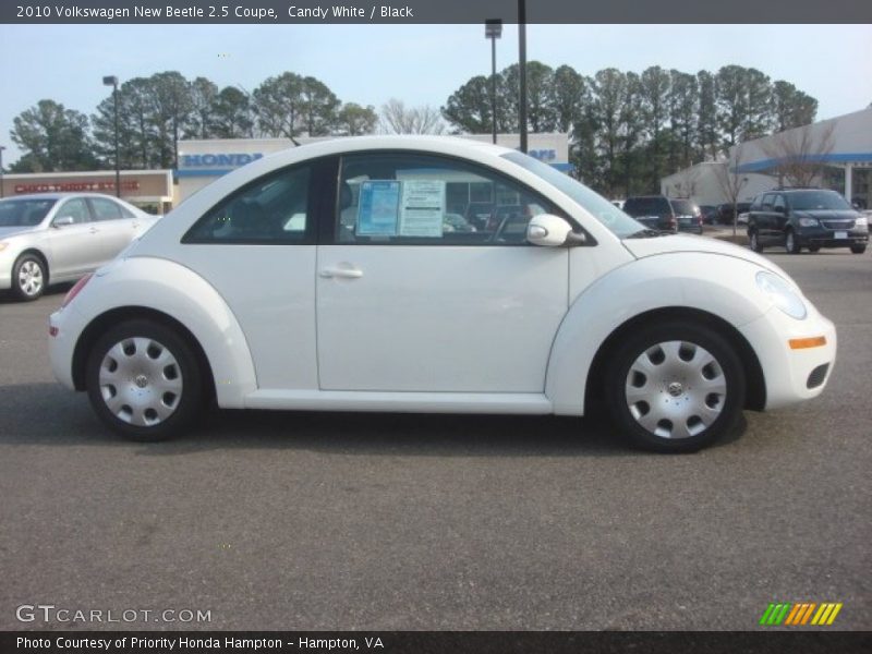 Candy White / Black 2010 Volkswagen New Beetle 2.5 Coupe