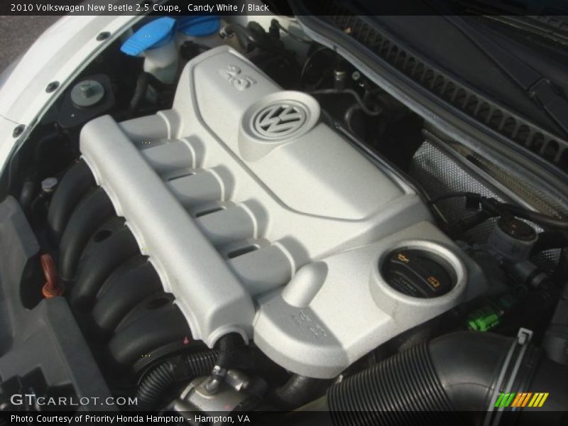 Candy White / Black 2010 Volkswagen New Beetle 2.5 Coupe