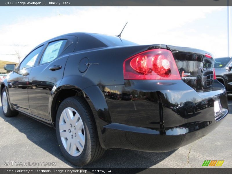 Black / Black 2013 Dodge Avenger SE