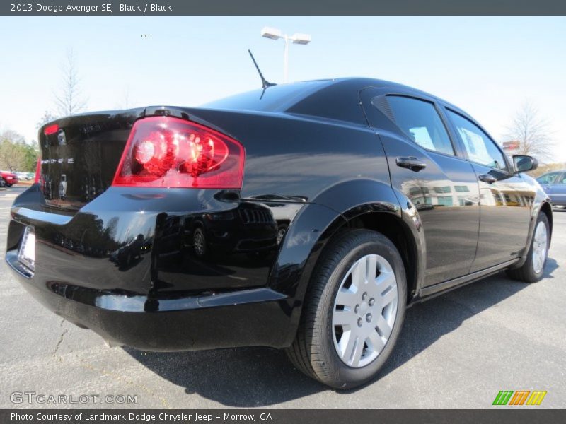 Black / Black 2013 Dodge Avenger SE