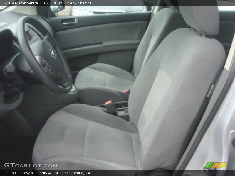 Brilliant Silver / Charcoal 2009 Nissan Sentra 2.0 S