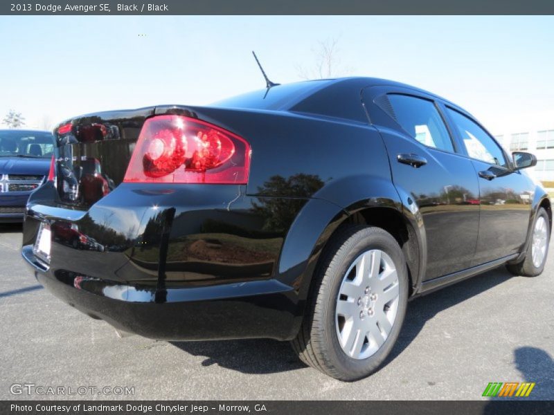 Black / Black 2013 Dodge Avenger SE