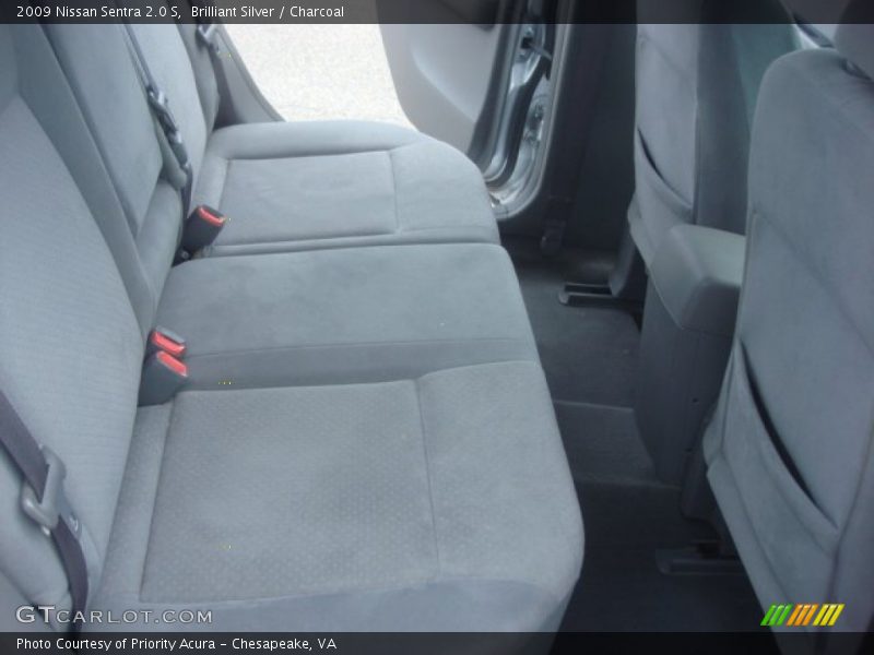 Brilliant Silver / Charcoal 2009 Nissan Sentra 2.0 S