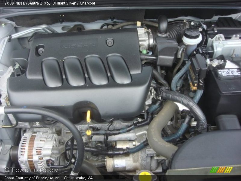 Brilliant Silver / Charcoal 2009 Nissan Sentra 2.0 S