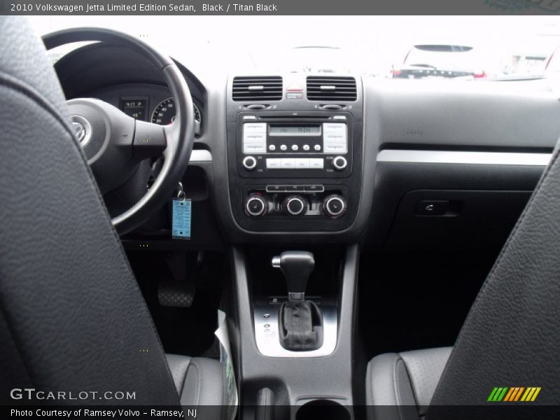 Black / Titan Black 2010 Volkswagen Jetta Limited Edition Sedan