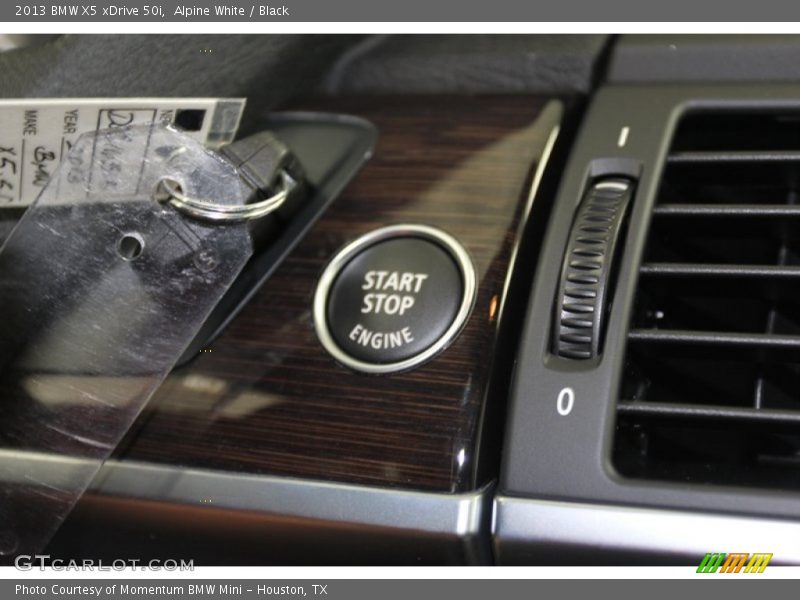 Alpine White / Black 2013 BMW X5 xDrive 50i
