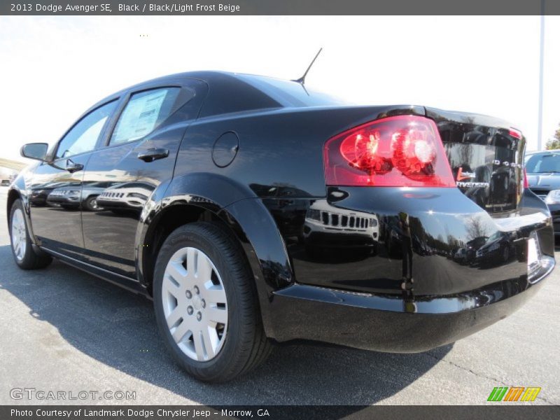 Black / Black/Light Frost Beige 2013 Dodge Avenger SE