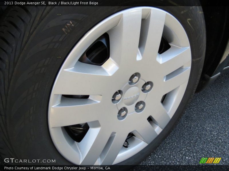 Black / Black/Light Frost Beige 2013 Dodge Avenger SE