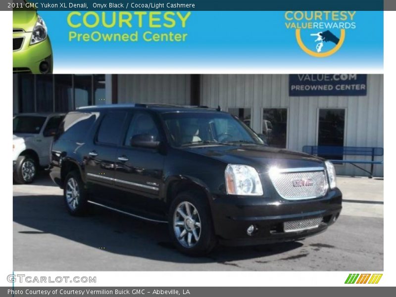 Onyx Black / Cocoa/Light Cashmere 2011 GMC Yukon XL Denali