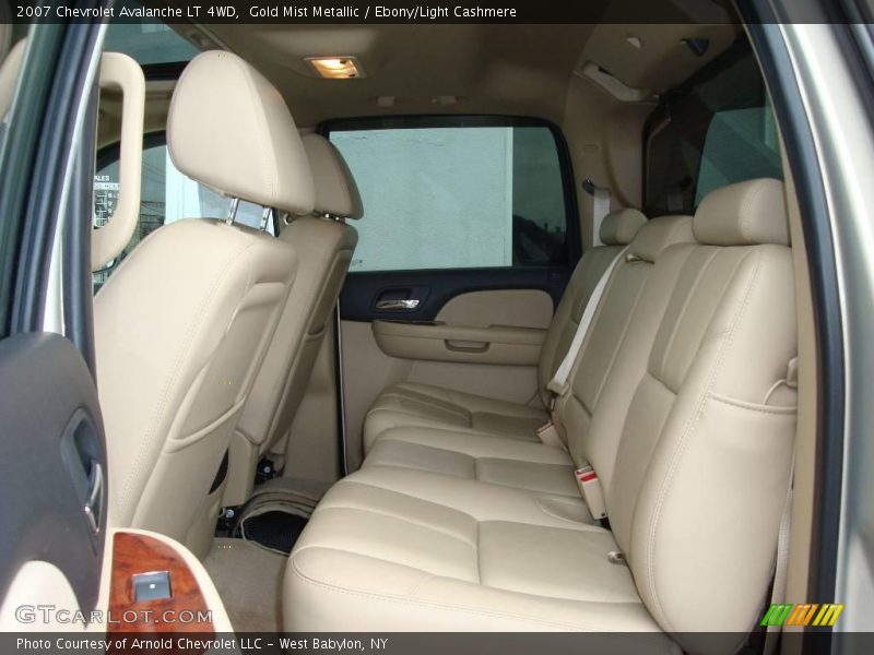 Gold Mist Metallic / Ebony/Light Cashmere 2007 Chevrolet Avalanche LT 4WD