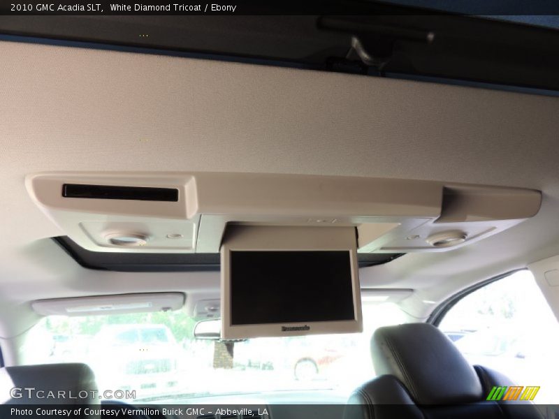 White Diamond Tricoat / Ebony 2010 GMC Acadia SLT
