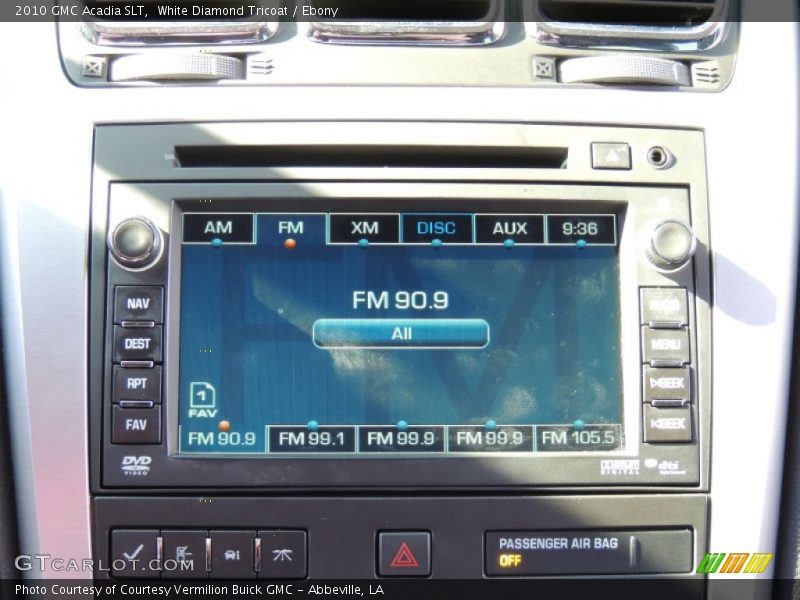 White Diamond Tricoat / Ebony 2010 GMC Acadia SLT