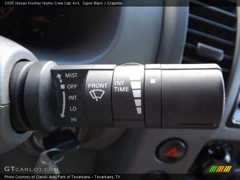 Super Black / Graphite 2005 Nissan Frontier Nismo Crew Cab 4x4