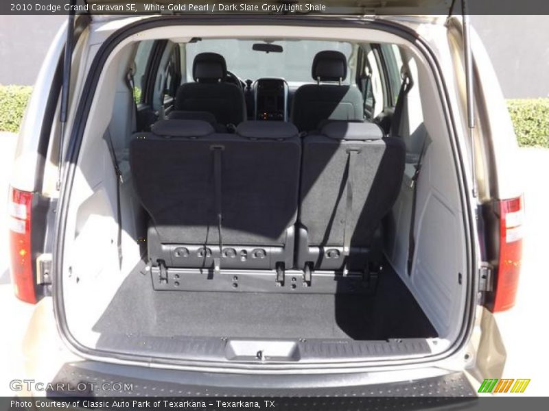 White Gold Pearl / Dark Slate Gray/Light Shale 2010 Dodge Grand Caravan SE