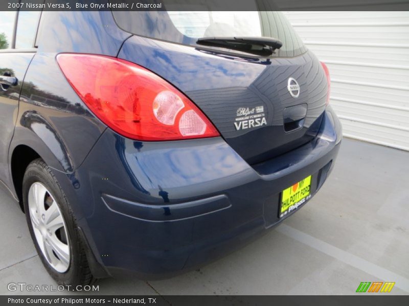 Blue Onyx Metallic / Charcoal 2007 Nissan Versa S