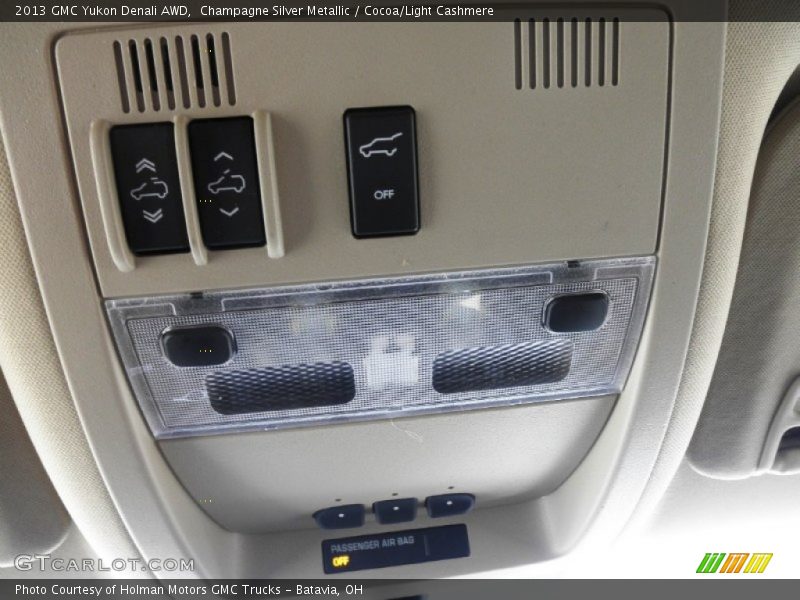 Champagne Silver Metallic / Cocoa/Light Cashmere 2013 GMC Yukon Denali AWD
